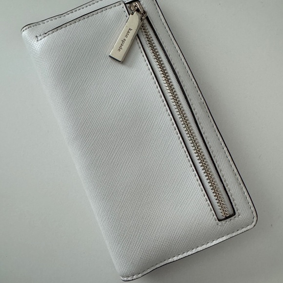 KATE SPADE WALLET - Picture 2 of 3